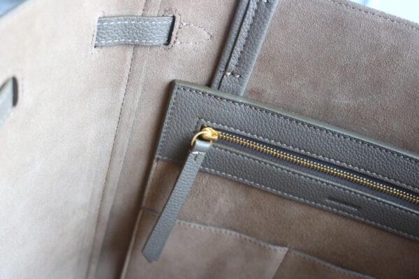 Celine Cabas Phantom