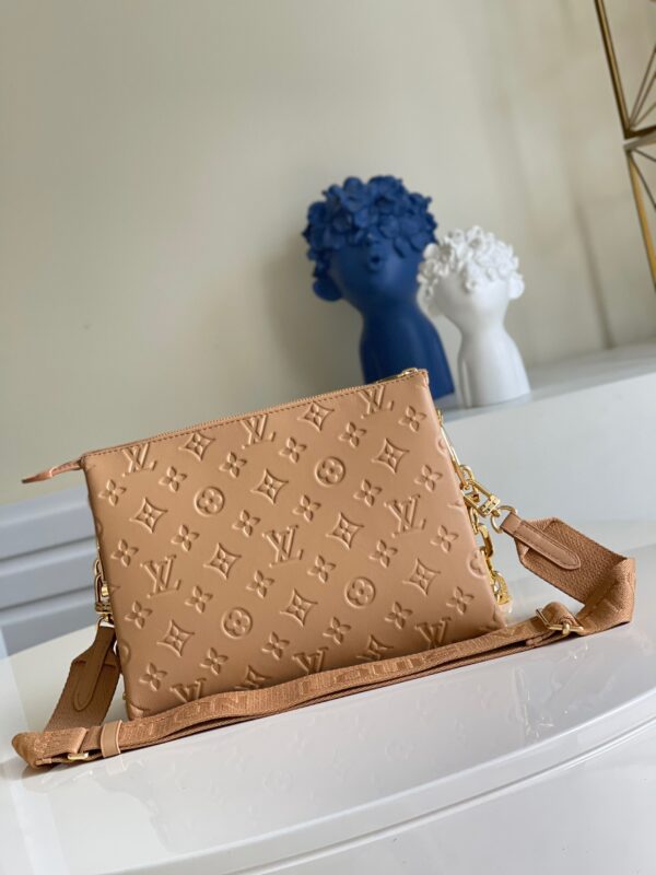 Louis Vuitton Coussin