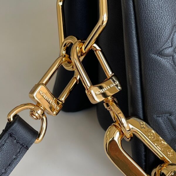 Louis Vuitton Coussin