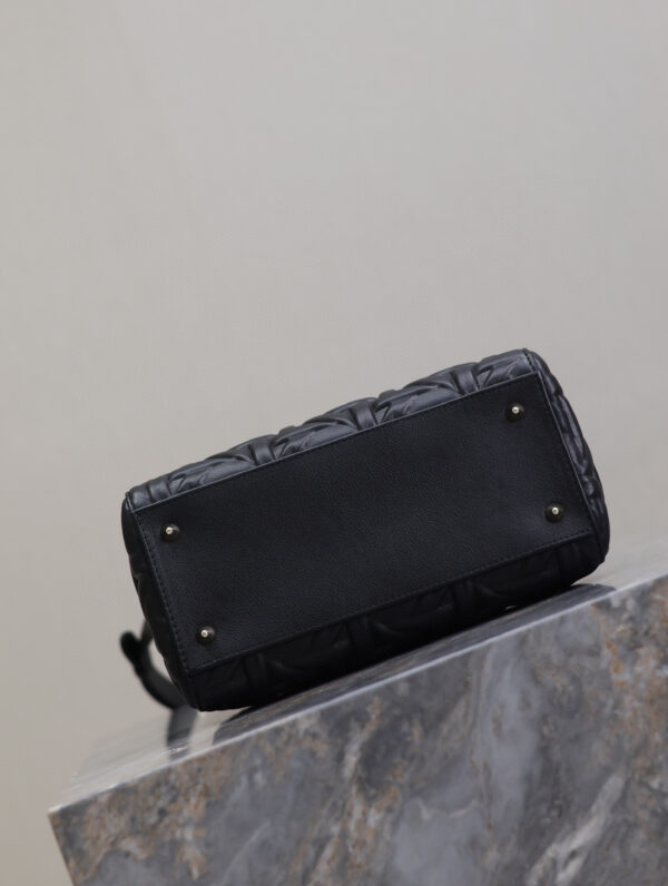 Medium Lady Dior Bag