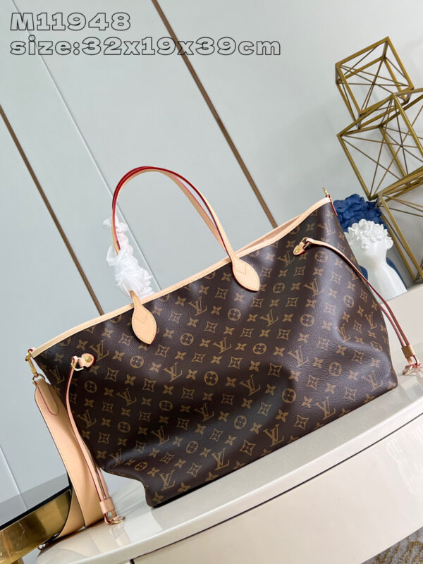 Louis Vuitton Neverfull Bandoulière Inside Out GM Bag