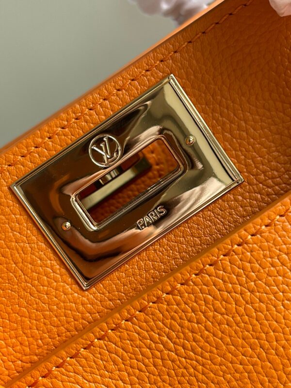 Louis Vuitton On My Side PM