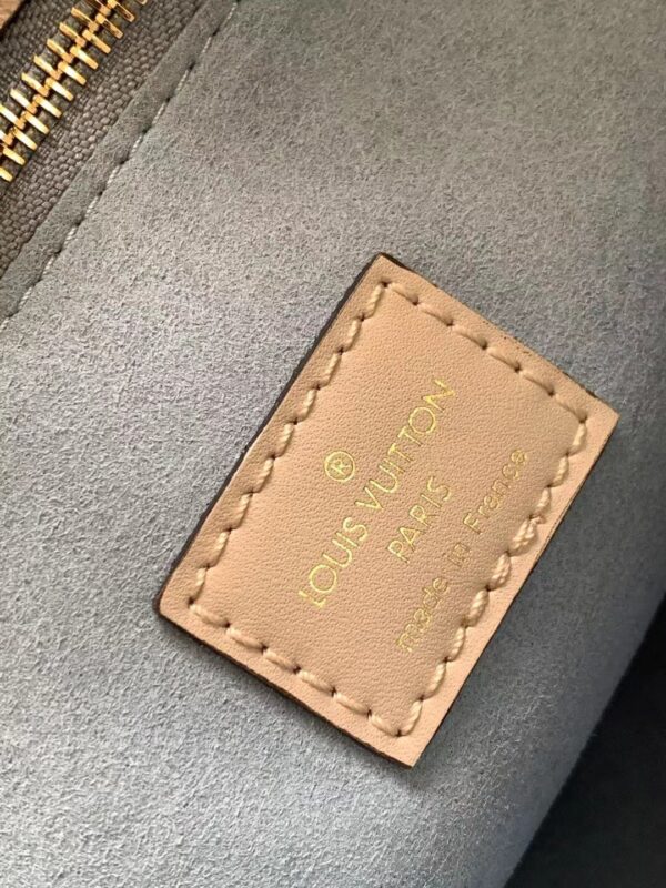 Louis Vuitton On My Side PM