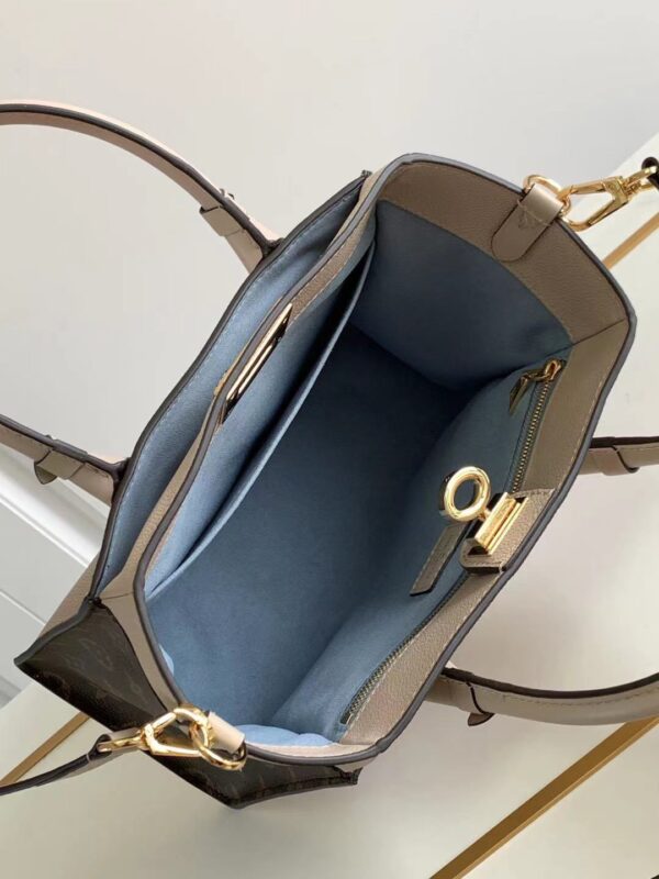 Louis Vuitton On My Side PM