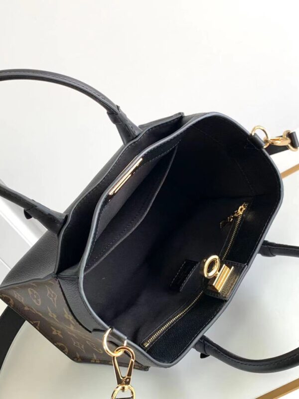 Louis Vuitton On My Side PM