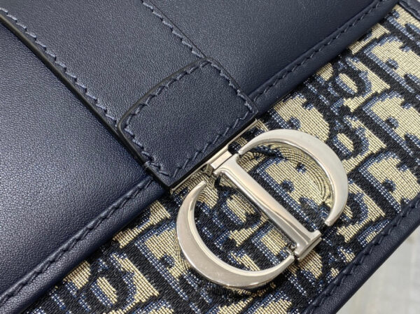 Dior 30 Montaigne Bag