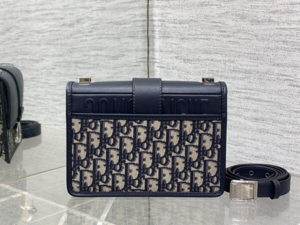 Dior 30 Montaigne Bag