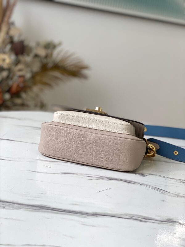 Louis Vuitton Lockme Tender