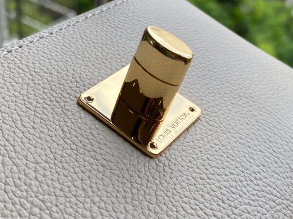 Louis Vuitton Lockme Tender