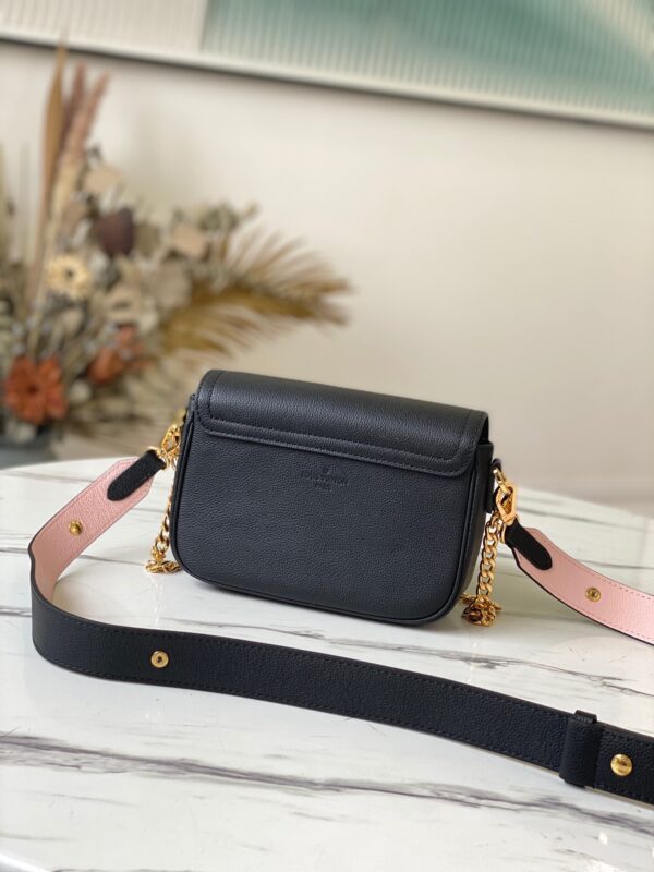 Louis Vuitton Lockme Tender