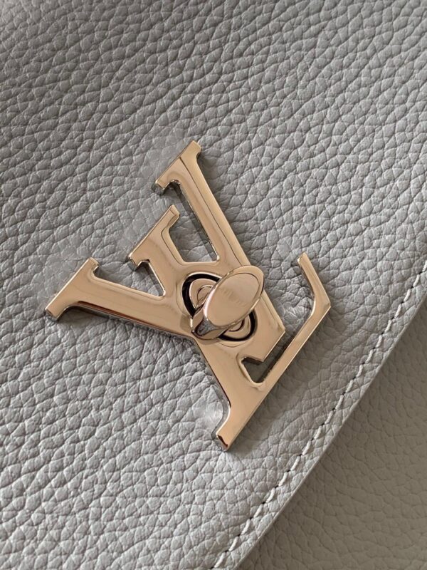 Louis Vuitton Sac Lockme BB
