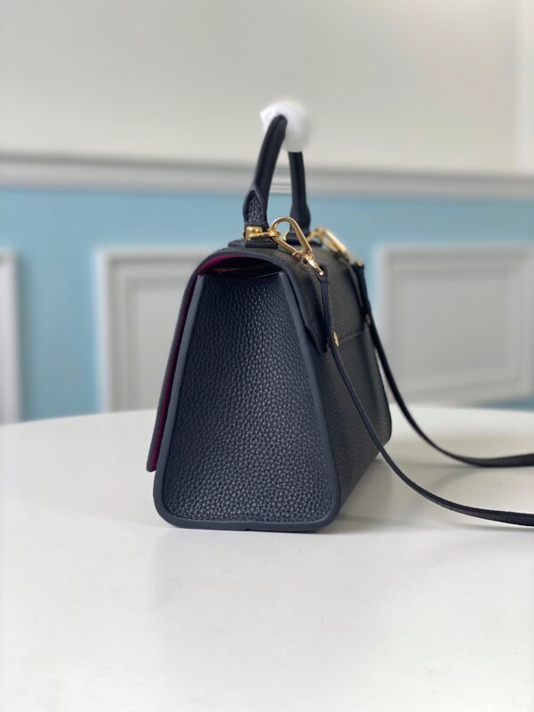 Louis Vuitton Twist One Handle