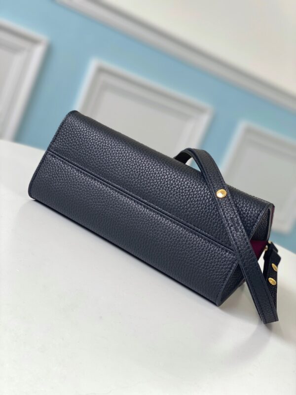 Louis Vuitton Twist One Handle