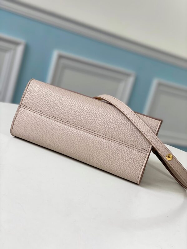 Louis Vuitton Twist One Handle