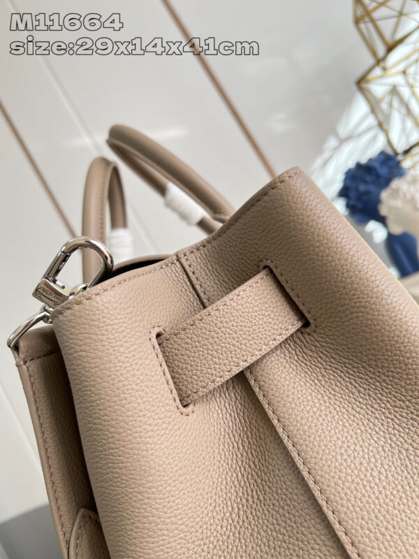 Louis Vuitton Georges MM Tote Bag