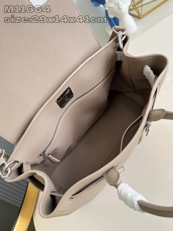 Louis Vuitton Georges MM Tote Bag