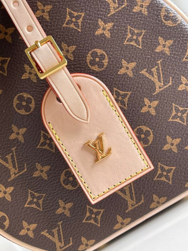 Louis Vuitton Petite Boite Chapeau