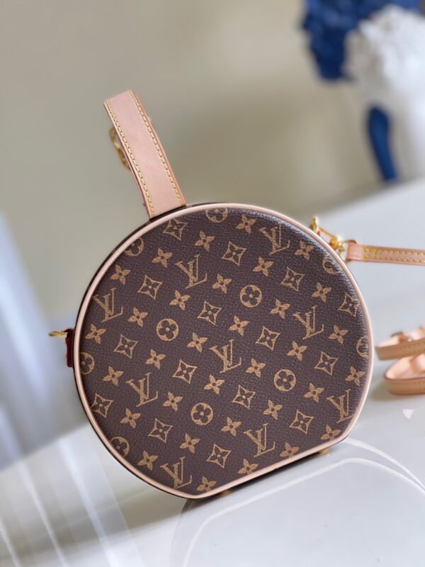 Louis Vuitton Petite Boite Chapeau