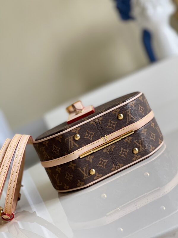 Louis Vuitton Petite Boite Chapeau