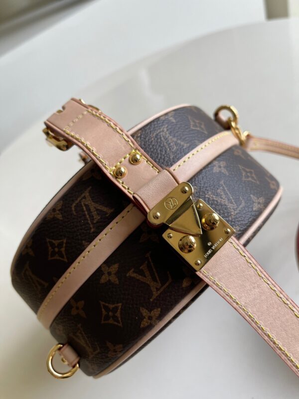 Louis Vuitton Petite Boite Chapeau