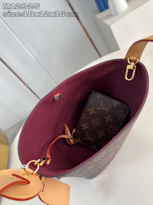 Louis Vuitton All In BB