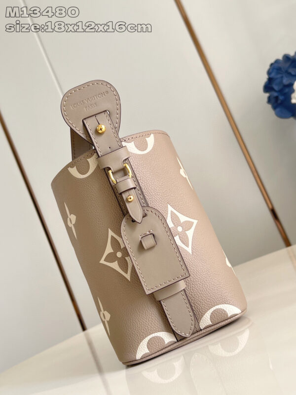 Louis Vuitton All In BB