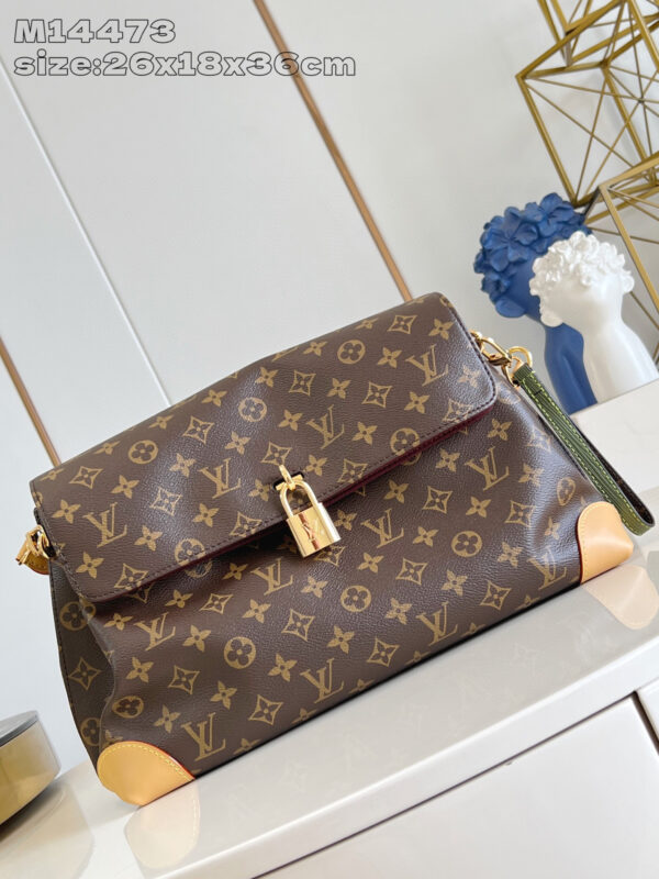 Louis Vuitton Hide Away MM Bag