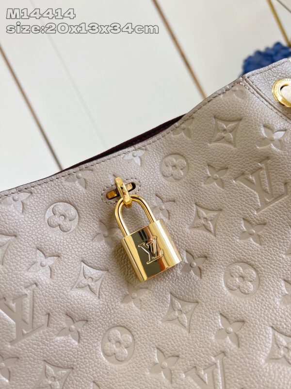Louis Vuitton Anytime PM