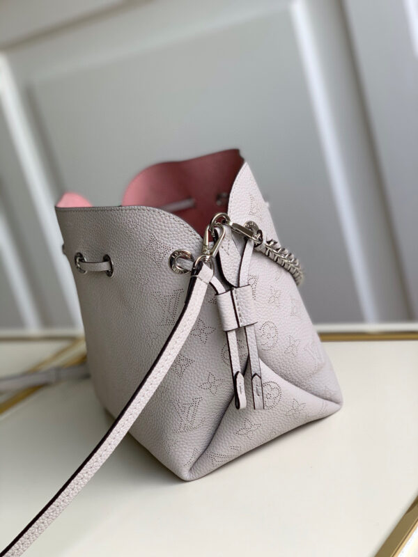 Louis Vuitton Bella