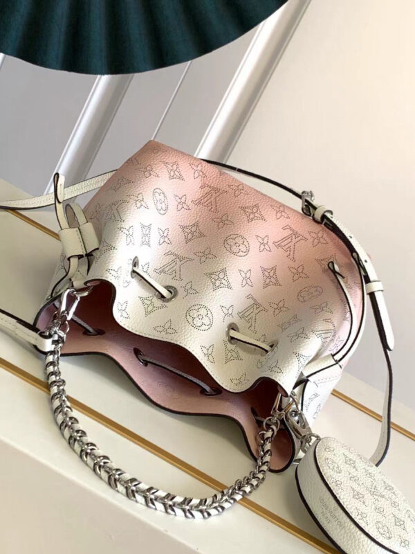 Louis Vuitton Bella