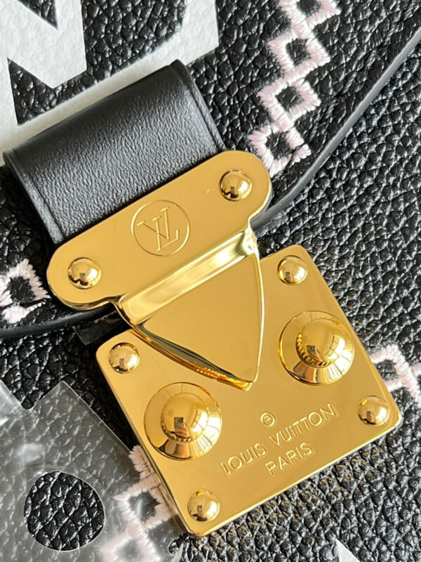 Louis Vuitton Pochette Metis