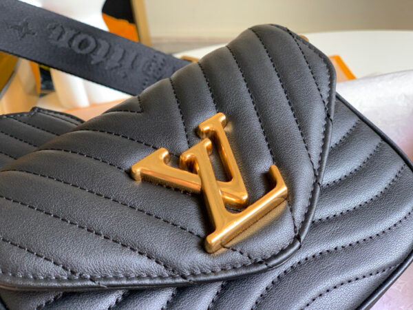 Louis Vuitton Multi Pochette New Wave