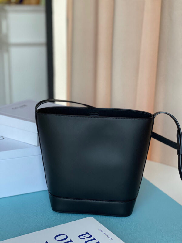 Celine Bucket