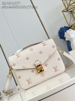 Louis Vuitton Pochette Métis MM Bag