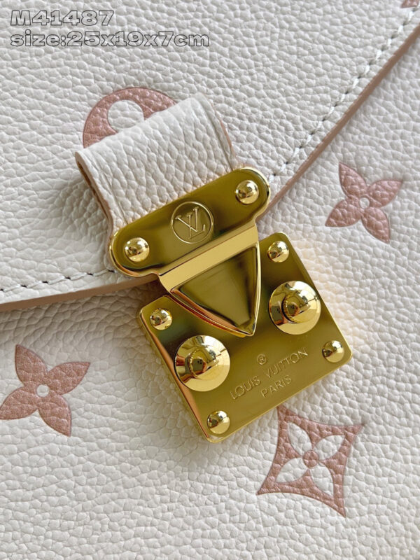 Louis Vuitton Pochette Métis MM Bag