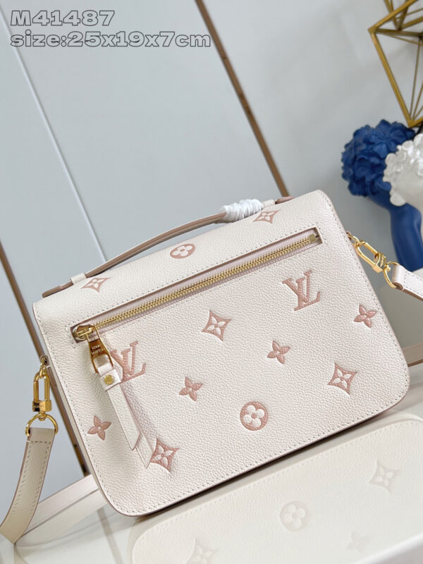 Louis Vuitton Pochette Métis MM Bag