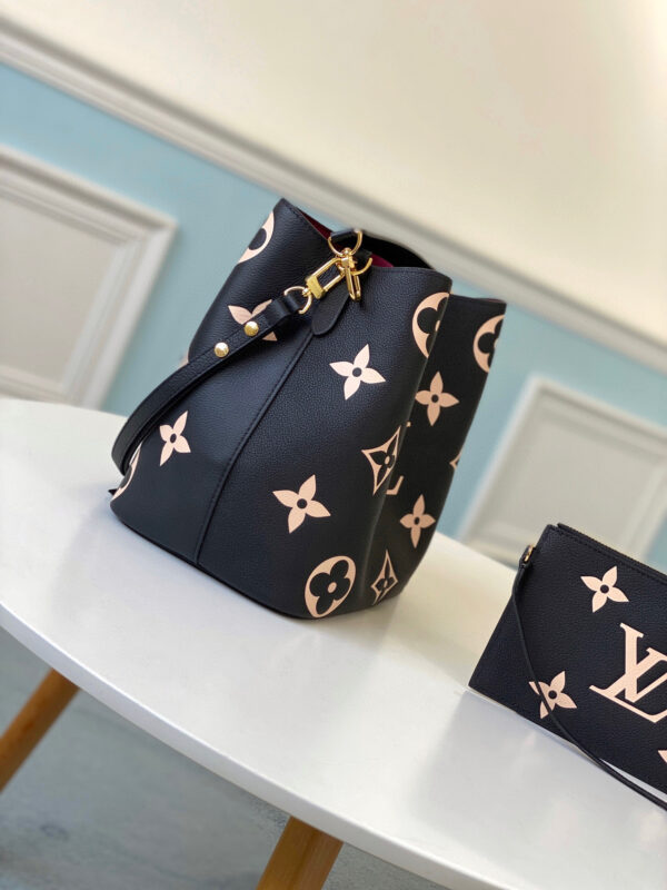 Louis Vuitton NeoNoe