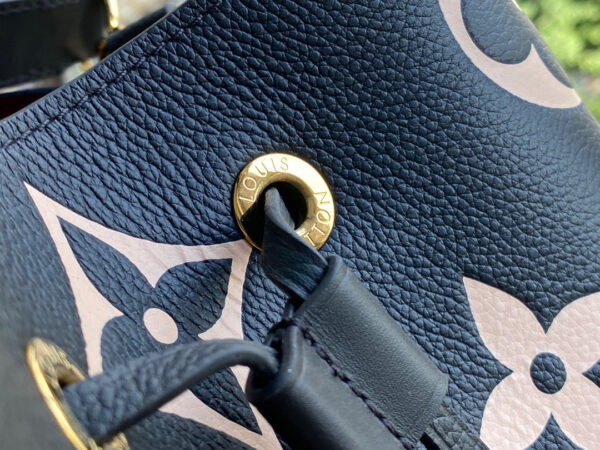 Louis Vuitton NeoNoe