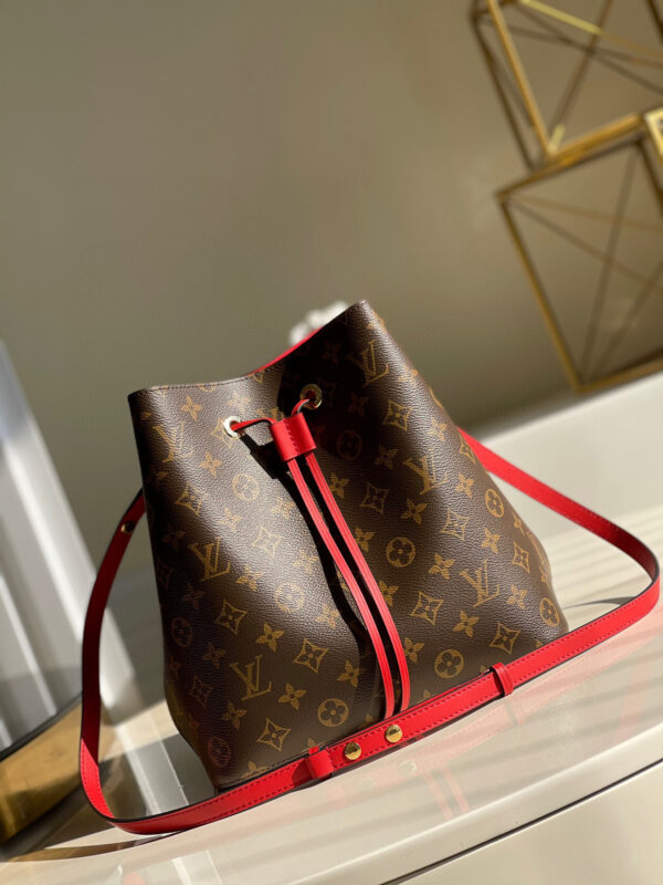 Louis Vuitton neonoe
