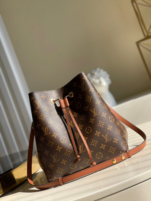 Louis Vuitton neonoe