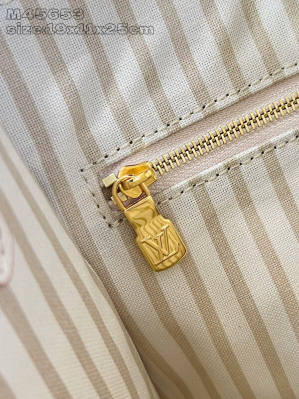 Louis Vuitton OnTheGo PM Bag