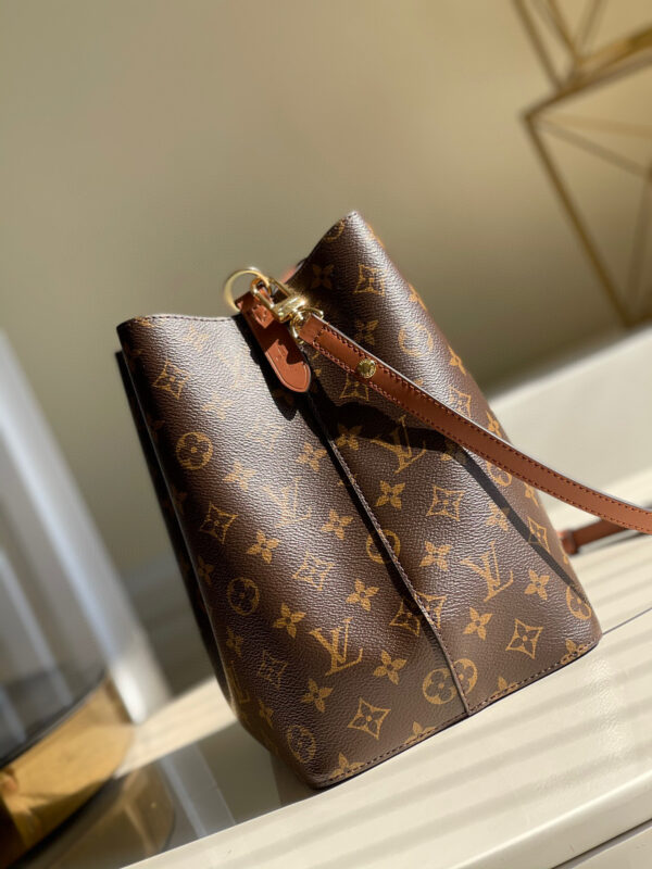 Louis Vuitton neonoe