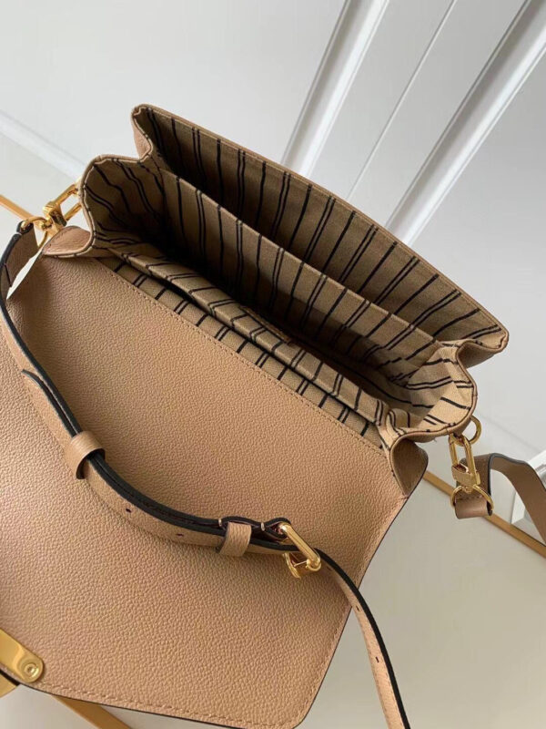 Louis Vuitton Pochette Metis