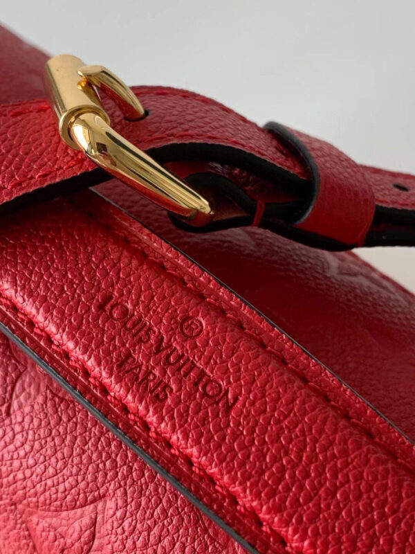 Louis Vuitton Pochette Metis