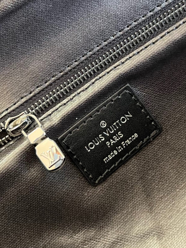 Louis Vuitton Dopp kit toilet pouch