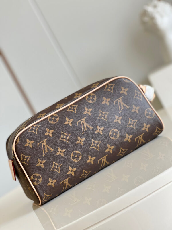 Louis Vuitton Dopp kit toilet pouch