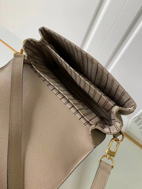 Louis Vuitton Pochette Metis