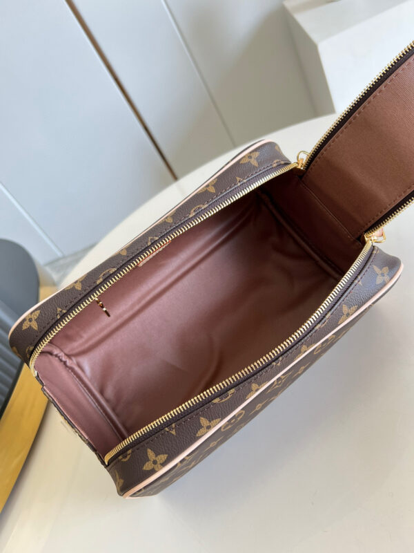 Louis Vuitton Dopp kit toilet pouch