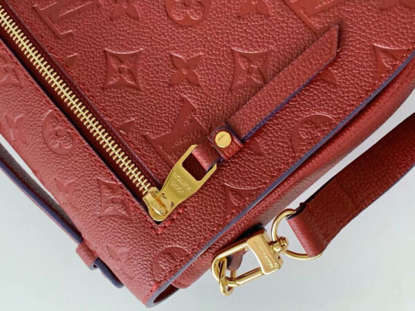 Louis Vuitton Pochette Metis