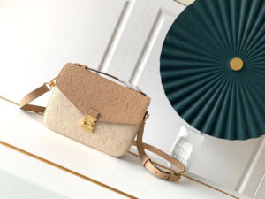 Louis Vuitton Pochette Metis